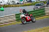 Vintage-motorcycle-club;eventdigitalimages;mallory-park;mallory-park-trackday-photographs;no-limits-trackdays;peter-wileman-photography;trackday-digital-images;trackday-photos;vmcc-festival-1000-bikes-photographs